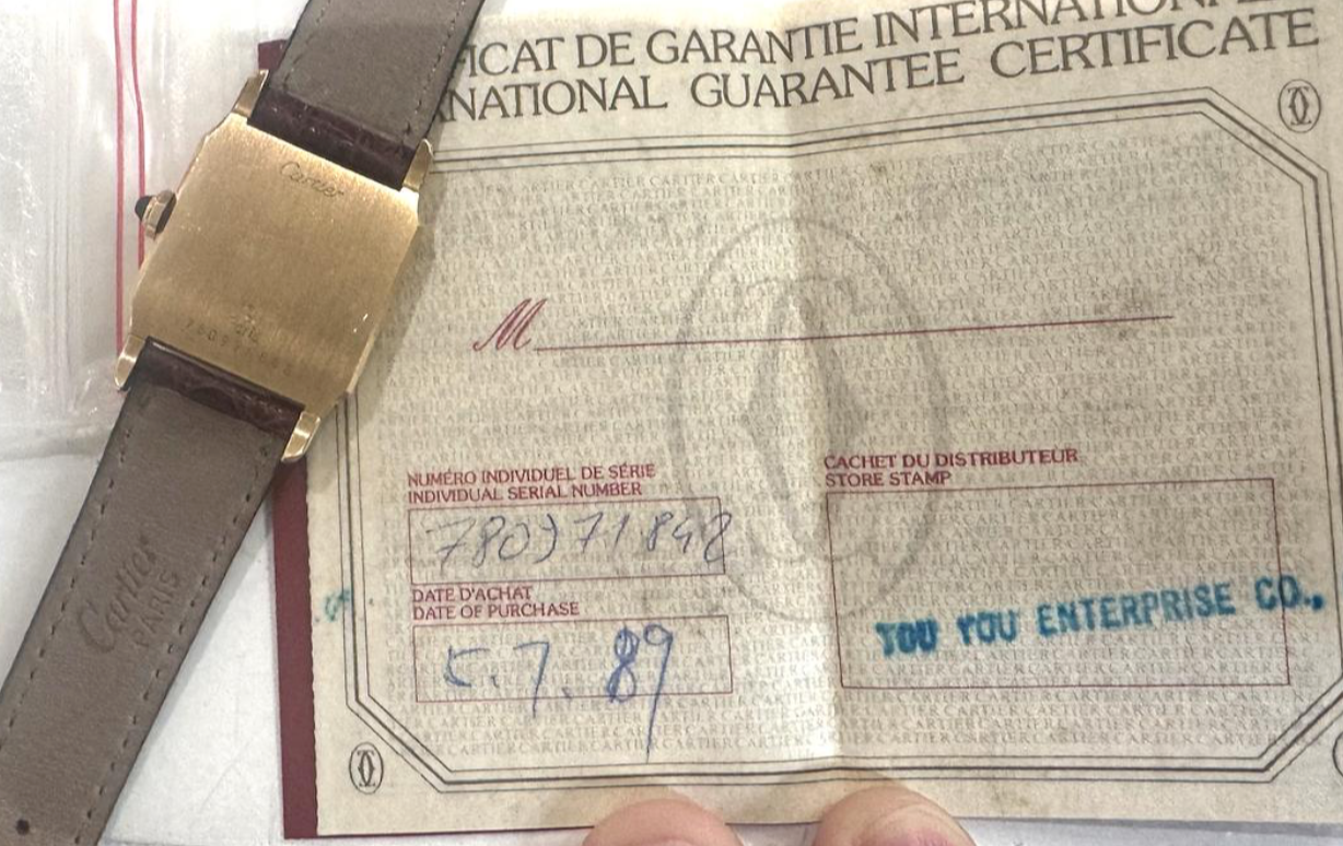 Cartier Santos Dumont Extra Plat in 18K Yellow Gold — Wind Vintage